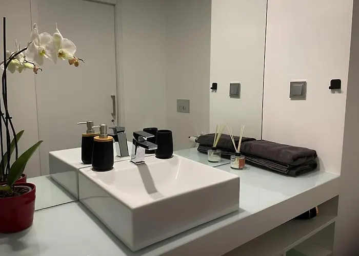 Magic Home, Everything Need. דירה פונשל