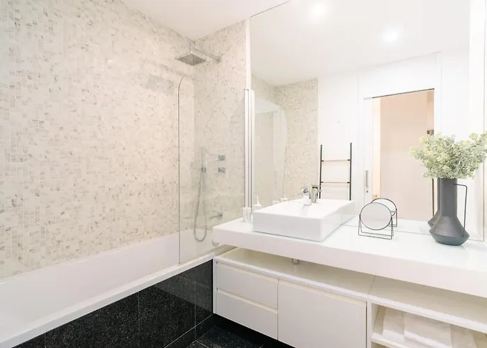 Magic Home, Everything Need. Funchal (Madeira)